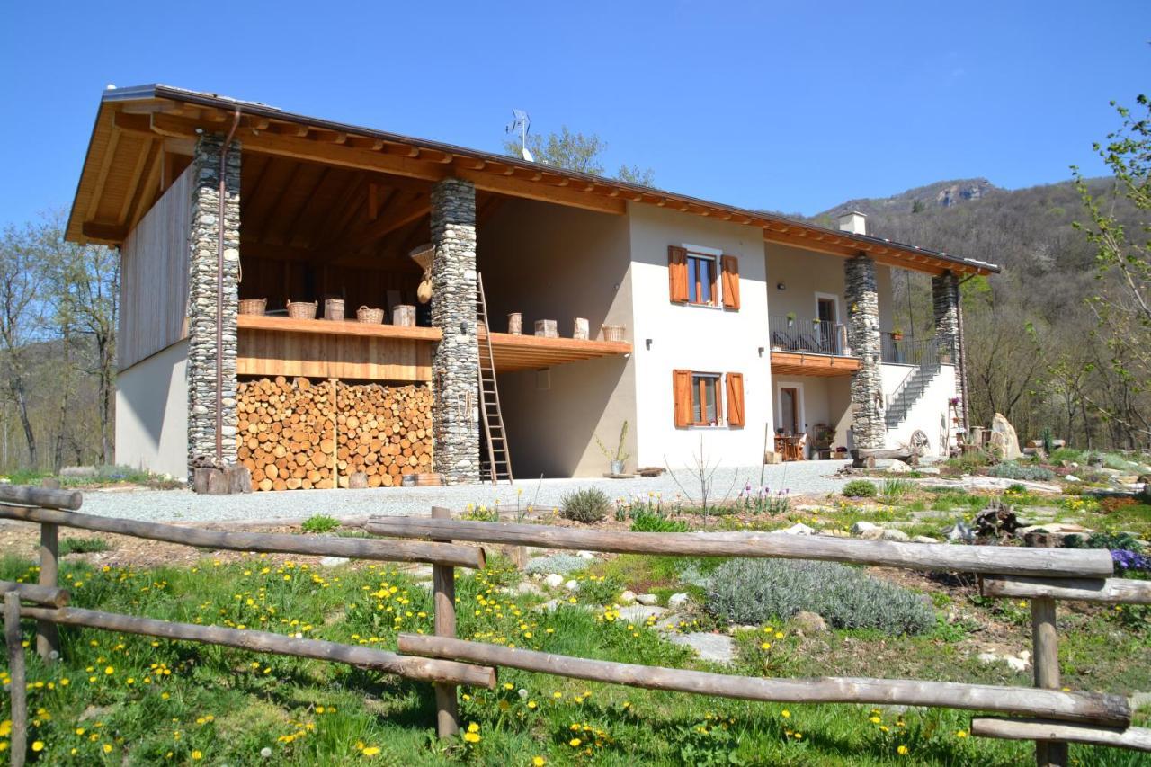 Appartement Semi Al Vento: La Bio-Casa Nel Giardino Incantato! à Paesana Extérieur photo